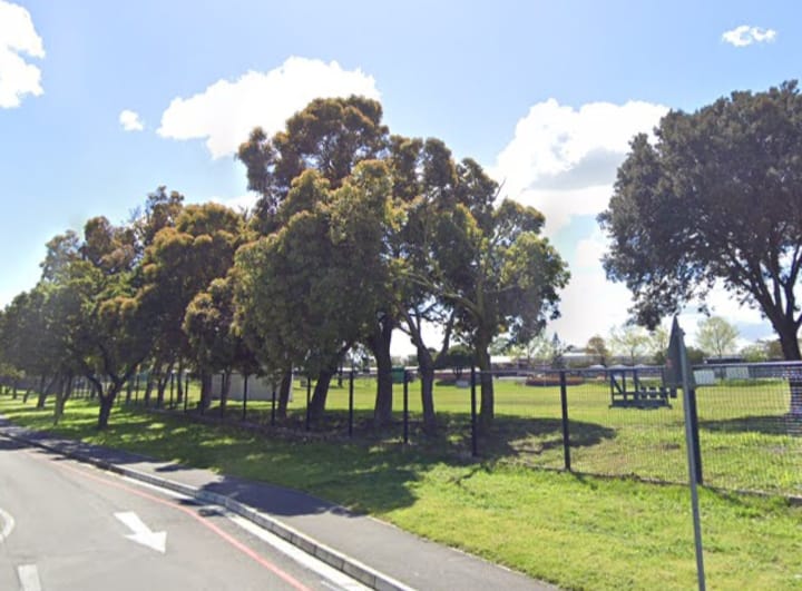 To Let 2 Bedroom Property for Rent in Morgenster Heights Western Cape